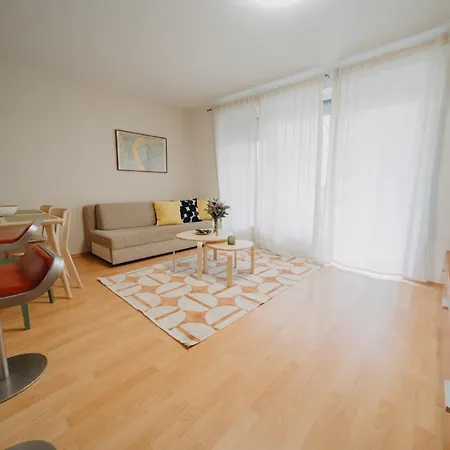 Orangehomes One Bedroom Art *