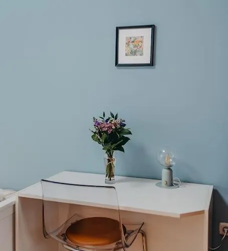 Orangehomes One Bedroom Art