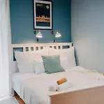 Orangehomes One Bedroom Art
