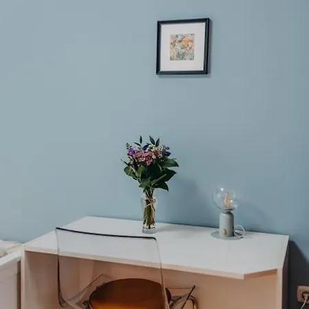 Orangehomes One Bedroom Art