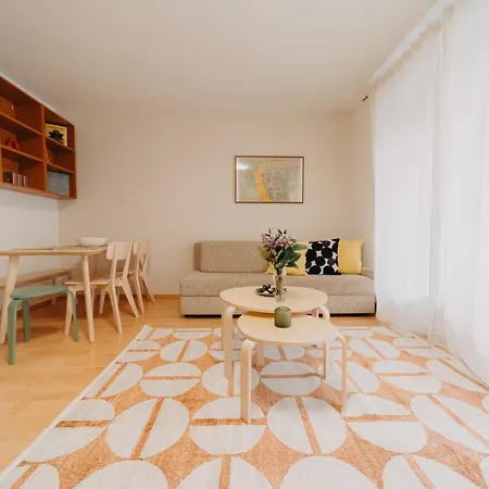Orangehomes One Bedroom Art Apartament